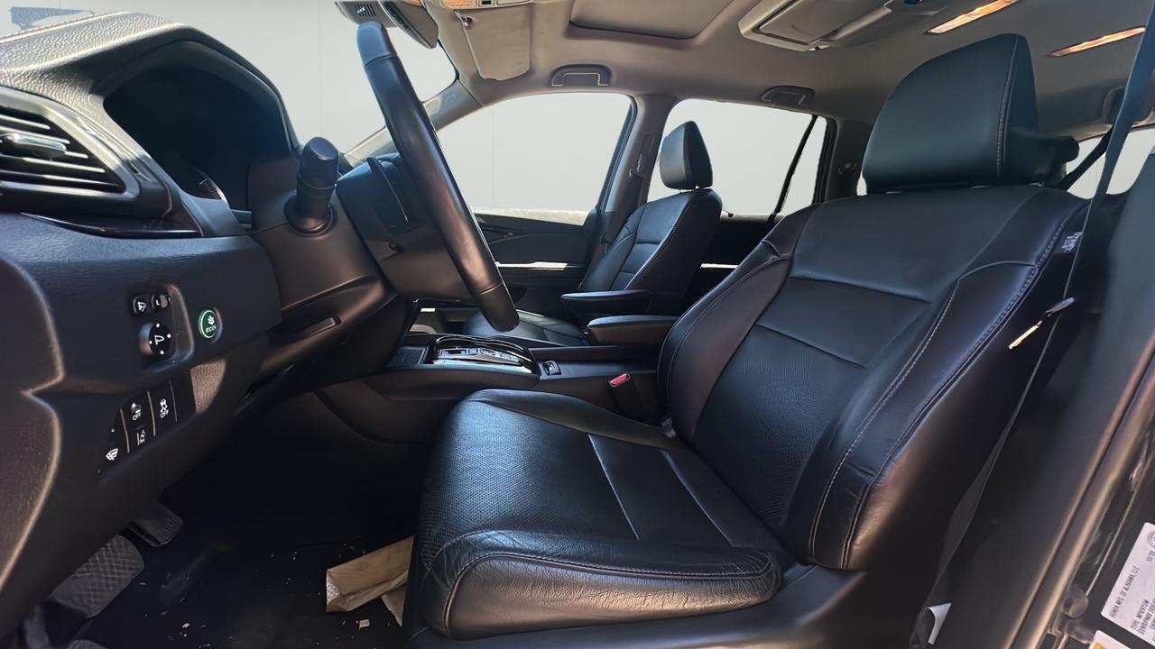 2021 Honda Pilot 8 Passenger Photo