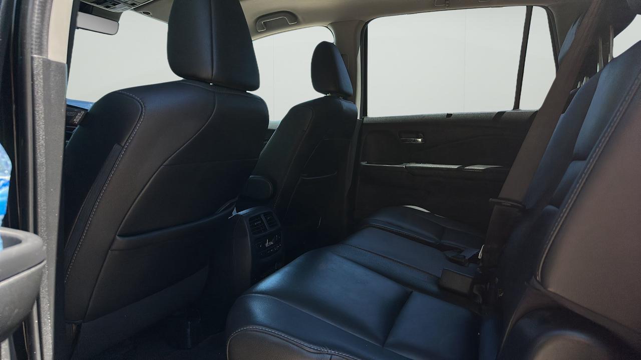 2021 Honda Pilot 8 Passenger Photo