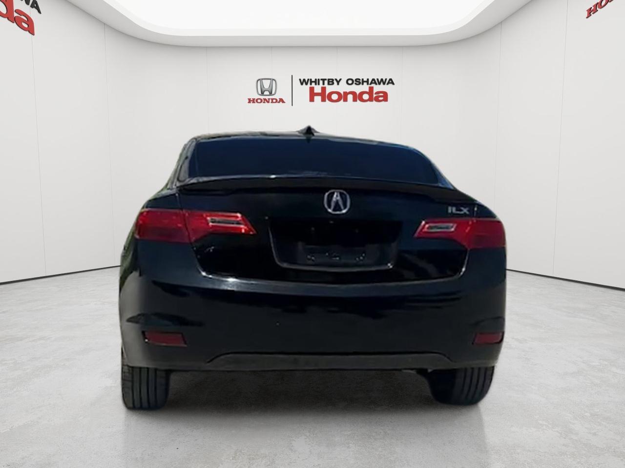 2013 Acura ILX 4dr Sdn Tech Pkg Photo