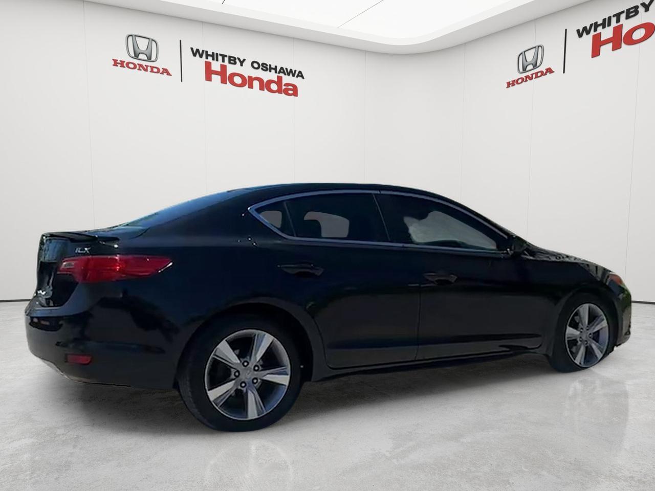 2013 Acura ILX 4dr Sdn Tech Pkg Photo