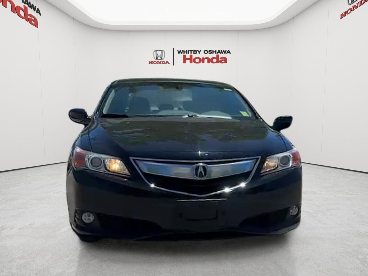 2013 Acura ILX 4dr Sdn Tech Pkg Photo