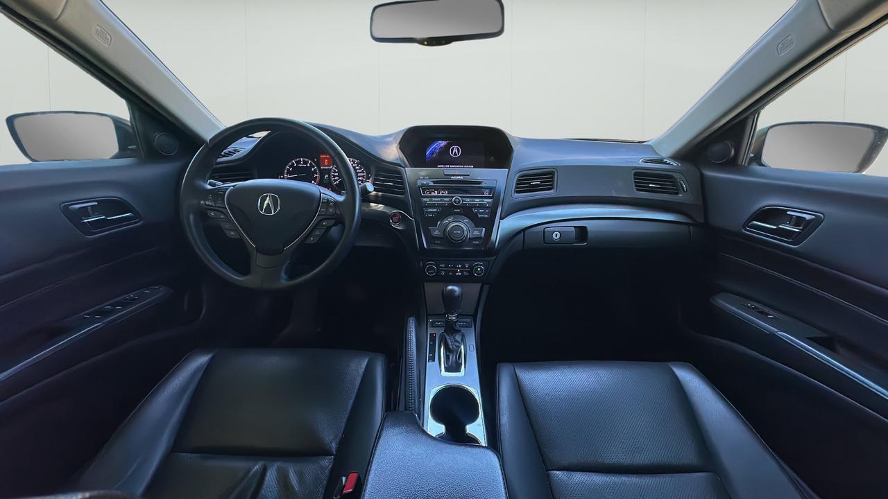 2013 Acura ILX 4dr Sdn Tech Pkg Photo
