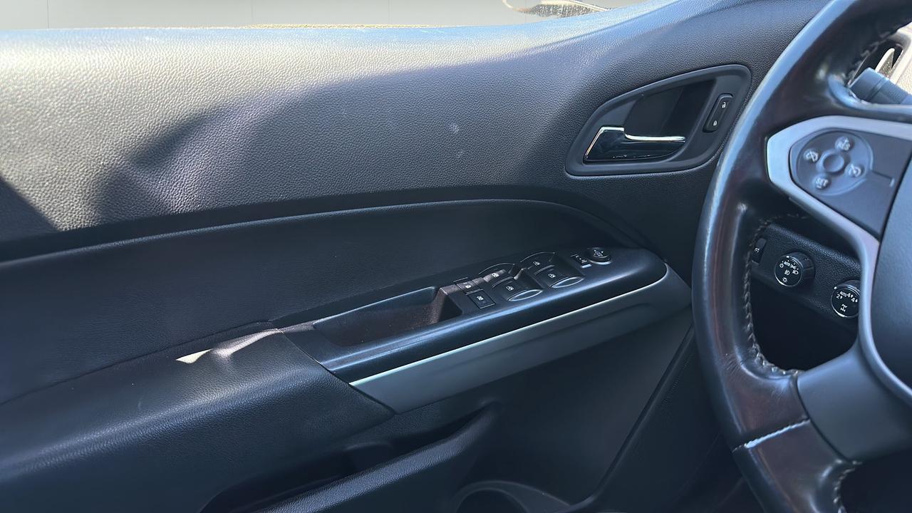 2017 Chevrolet Colorado 4WD Crew Cab 128.3  LT Photo