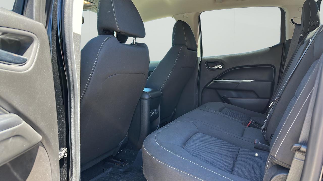 2017 Chevrolet Colorado 4WD Crew Cab 128.3  LT Photo