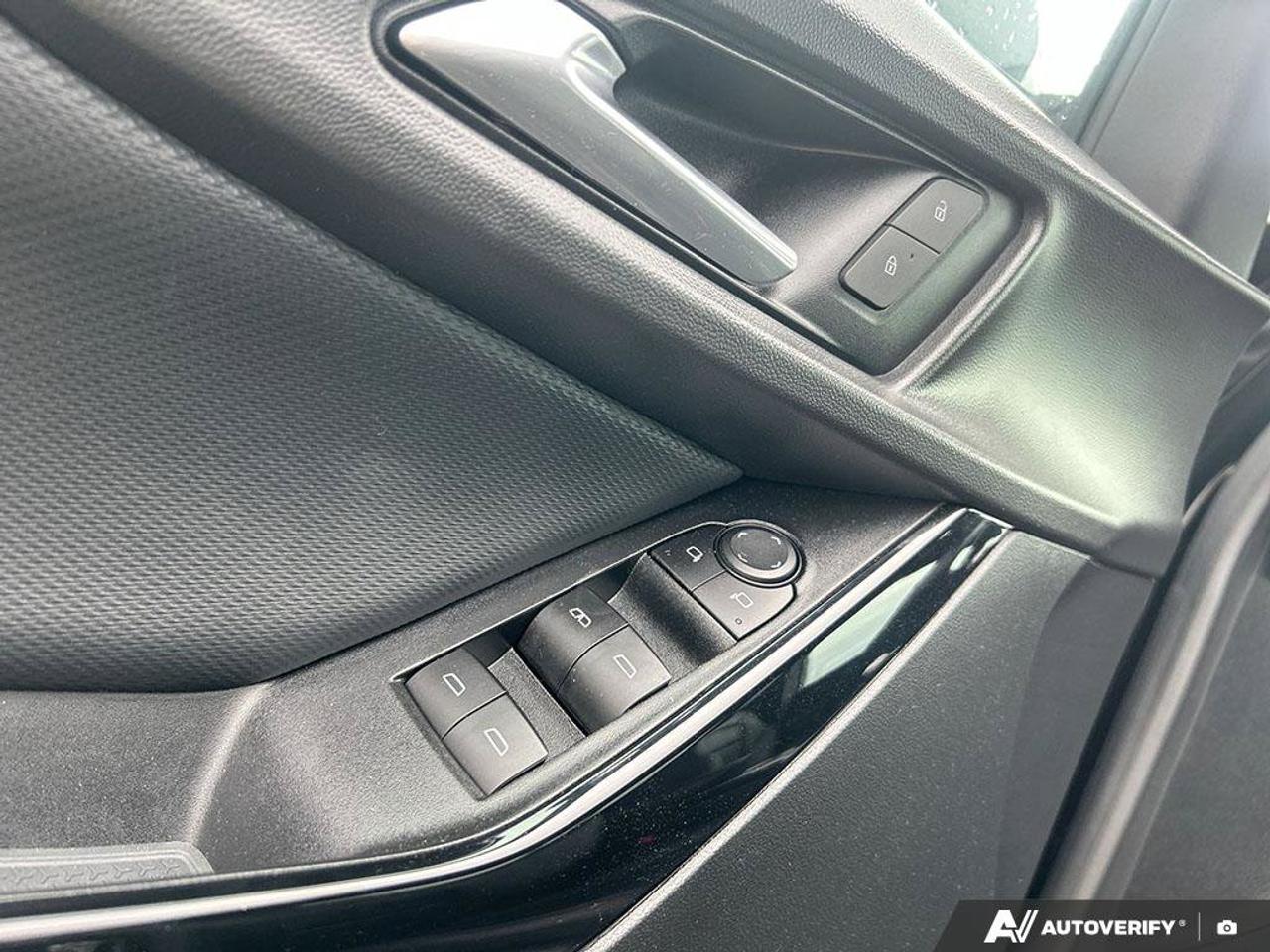 2025 Chevrolet Equinox AWD LT Photo