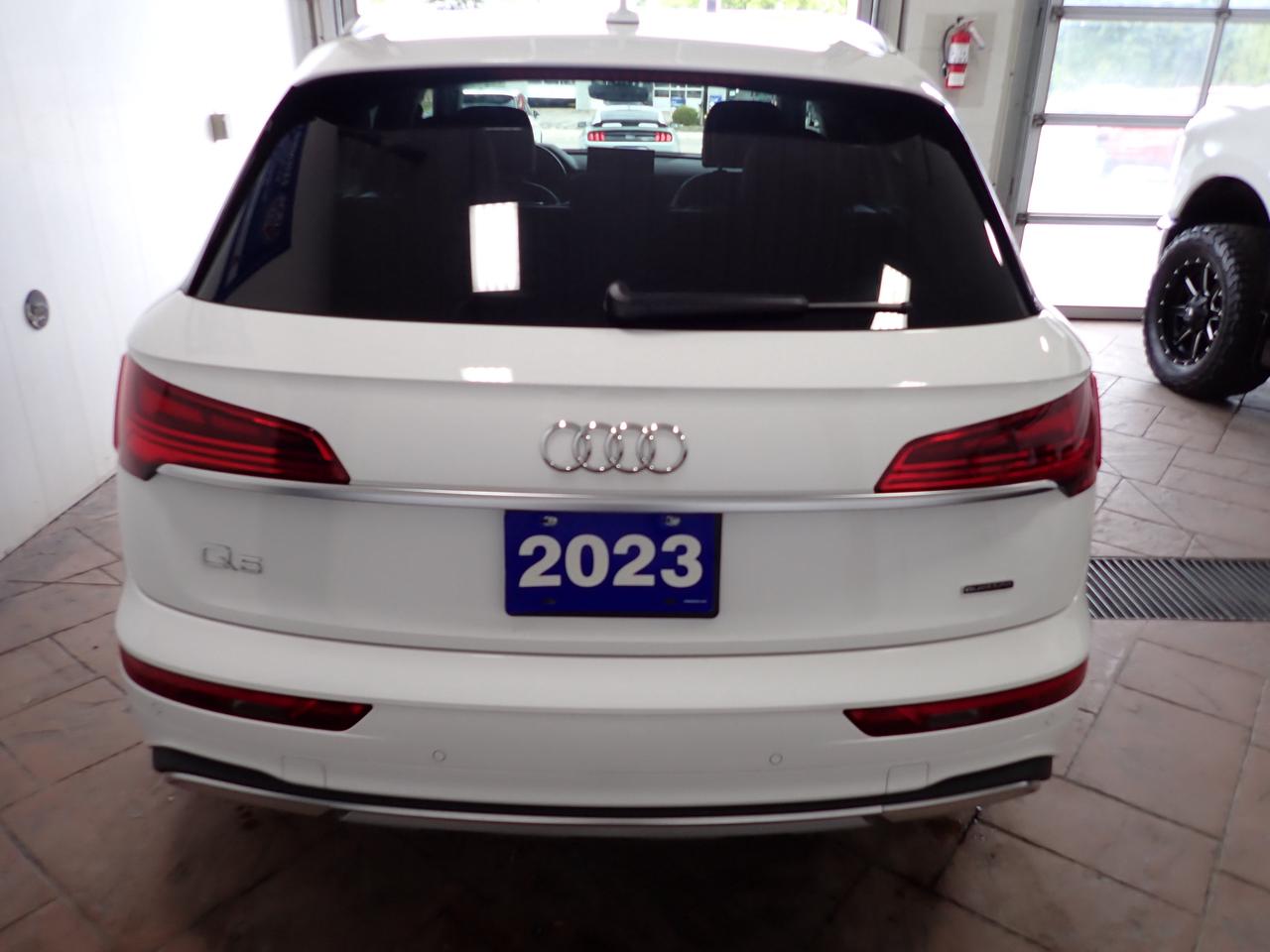 2023 Audi Q5 Komfort 4WD *HYBRID* LEATHER Photo2