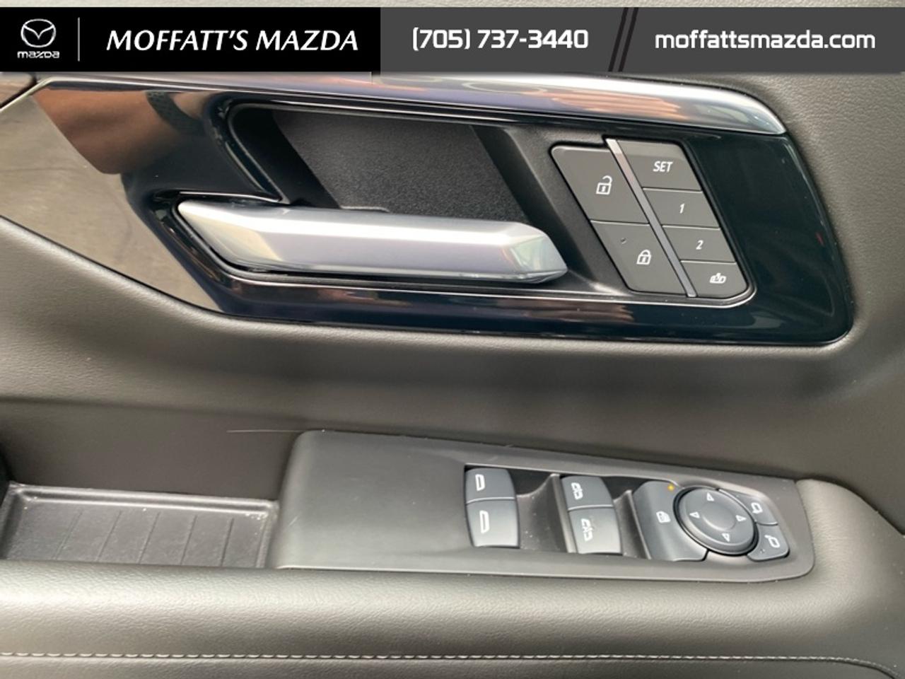 2025 Chevrolet Tahoe LT Photo