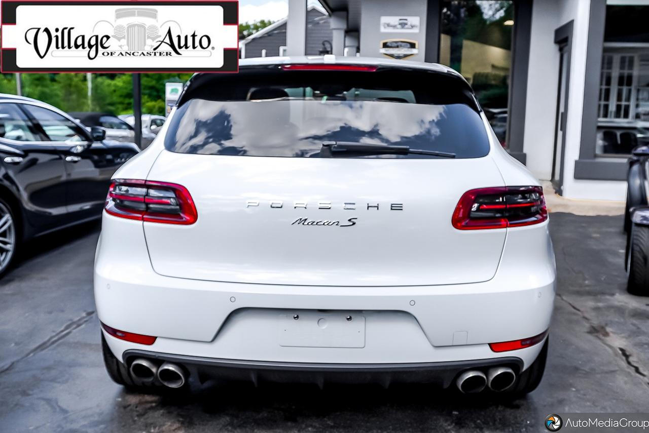 2017 Porsche Macan AWD 4dr S Photo
