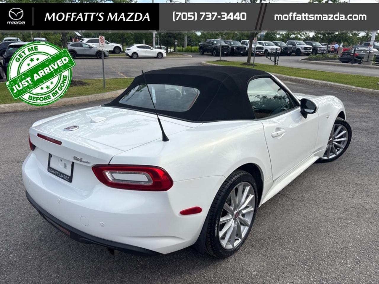 2017 Fiat 124 Spider Lusso Photo4