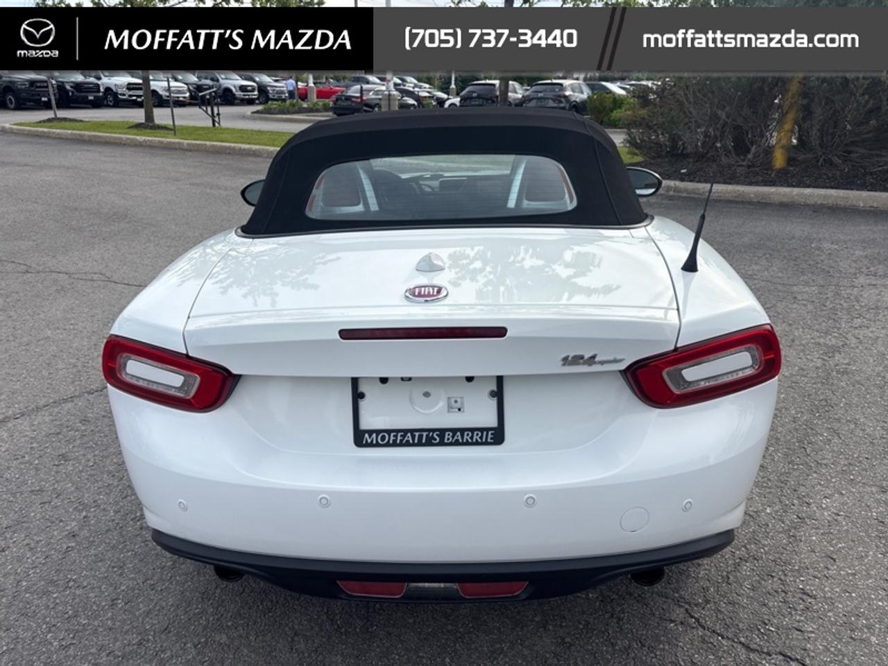 2017 Fiat 124 Spider Lusso Photo
