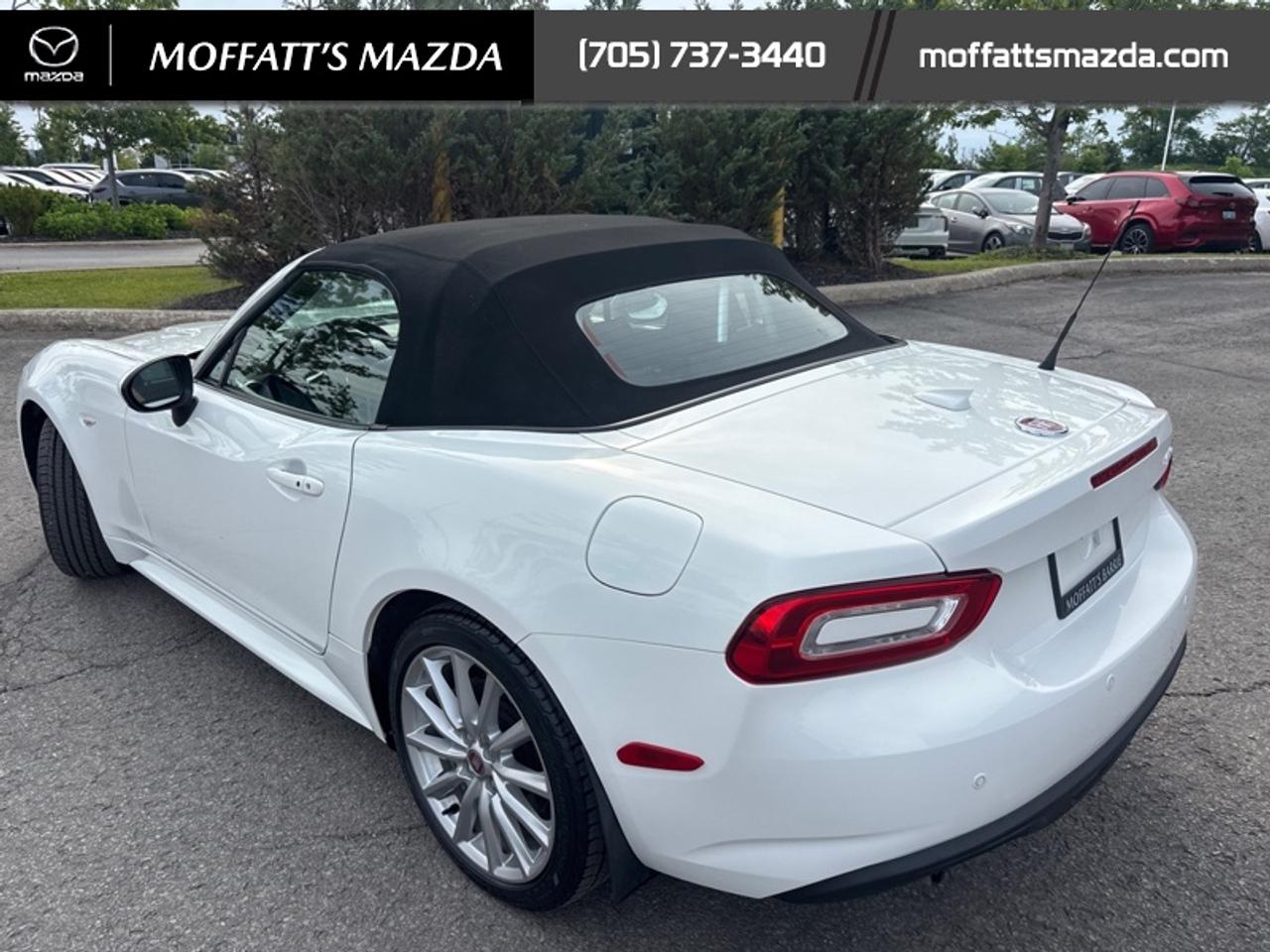 2017 Fiat 124 Spider Lusso Photo2