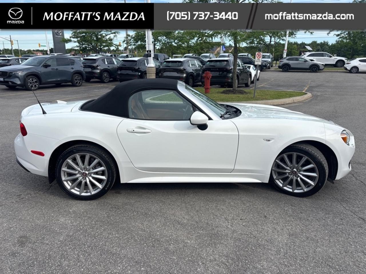 2017 Fiat 124 Spider Lusso Photo