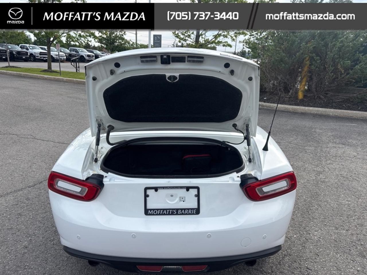 2017 Fiat 124 Spider Lusso Photo