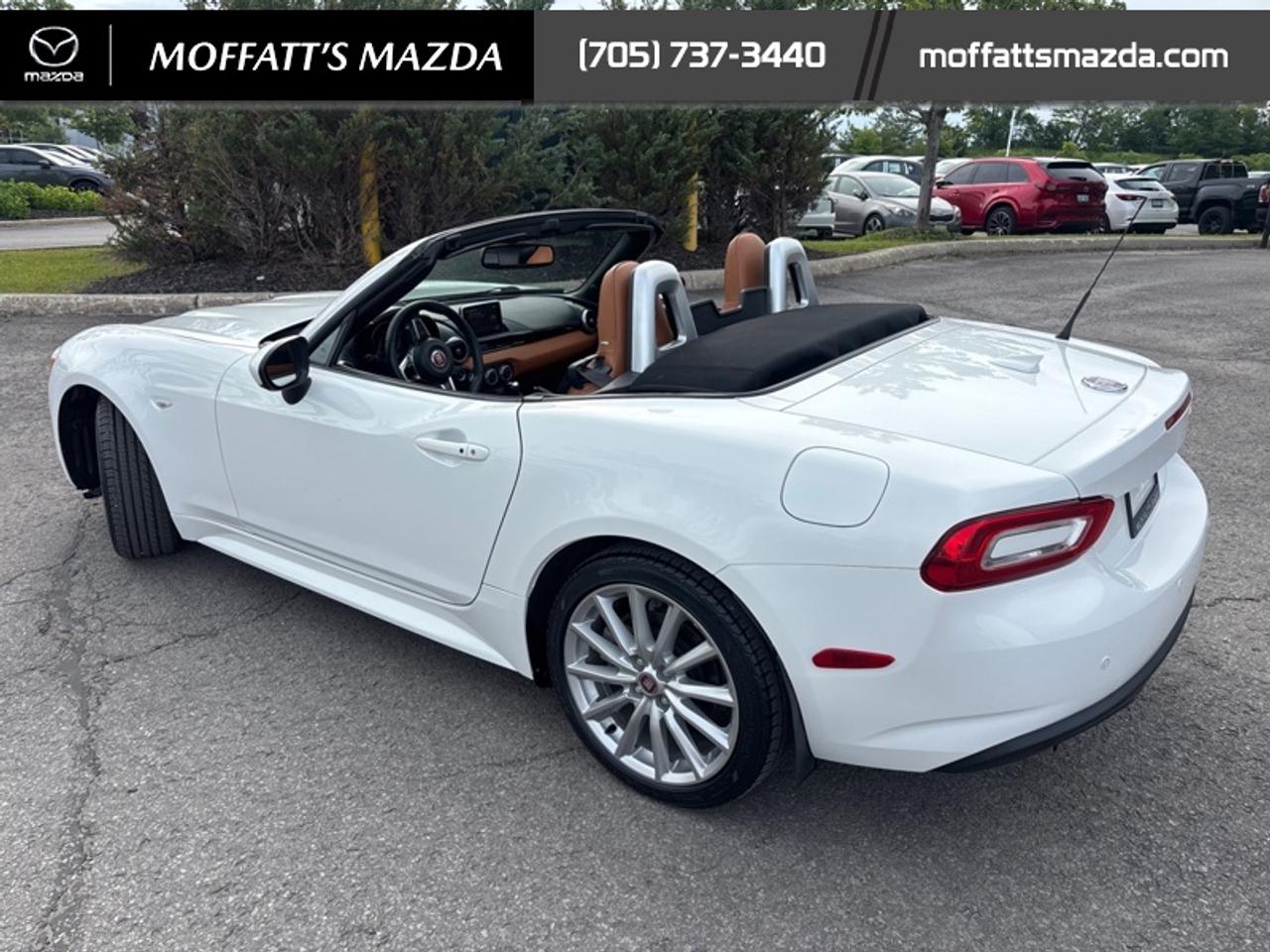 2017 Fiat 124 Spider Lusso Photo