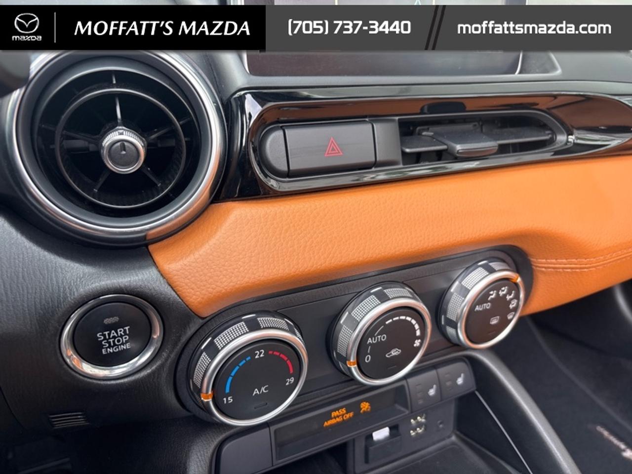2017 Fiat 124 Spider Lusso Photo