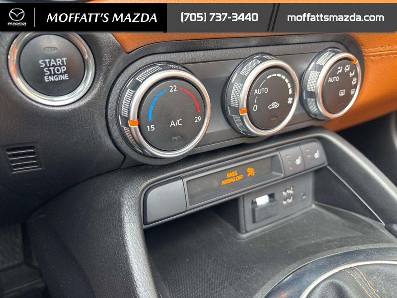 2017 Fiat 124 Spider Lusso Photo