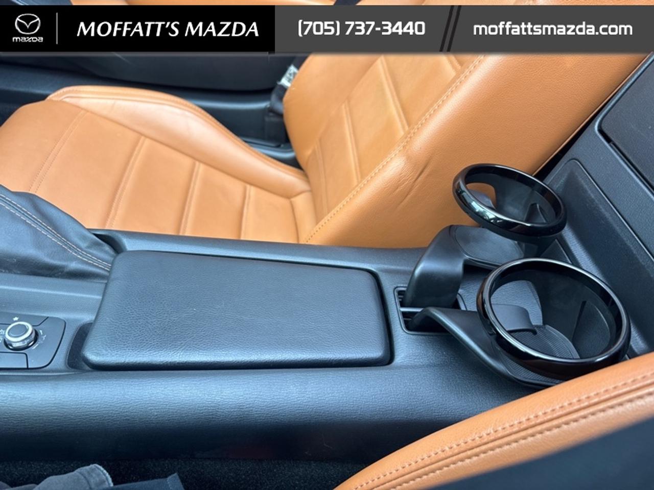 2017 Fiat 124 Spider Lusso Photo