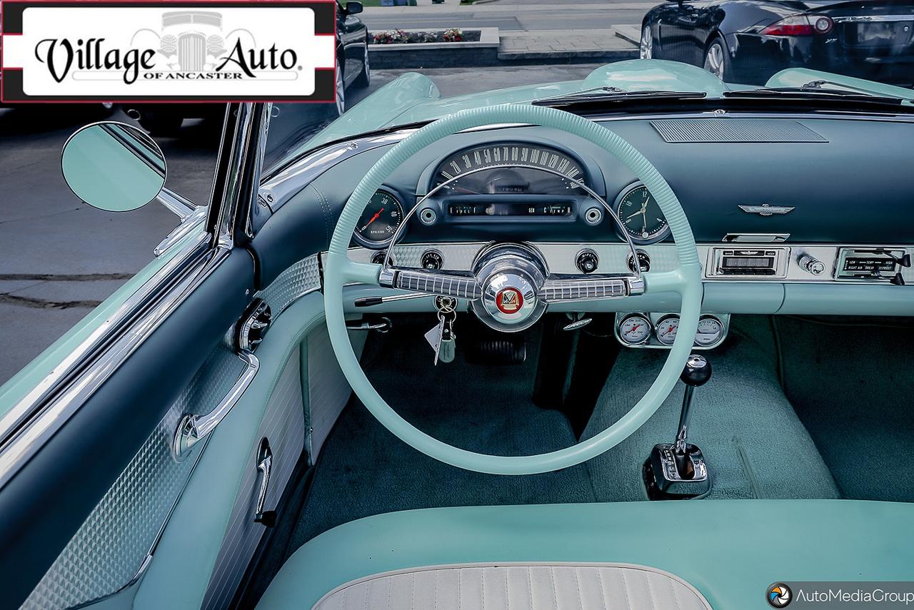 1955 Ford Thunderbird  Photo