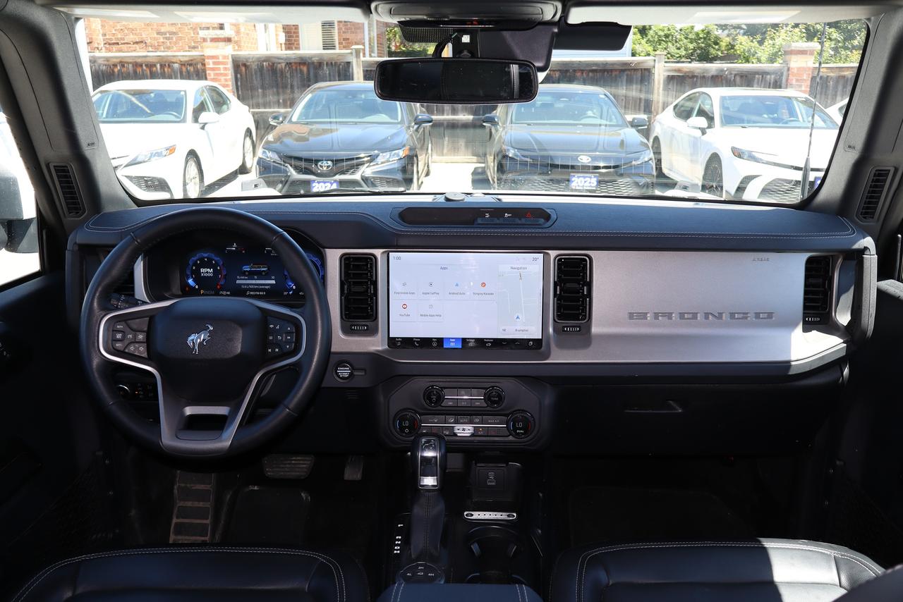 2025 Ford Bronco OUTER BANKS 4 DOOR 4X4 Photo
