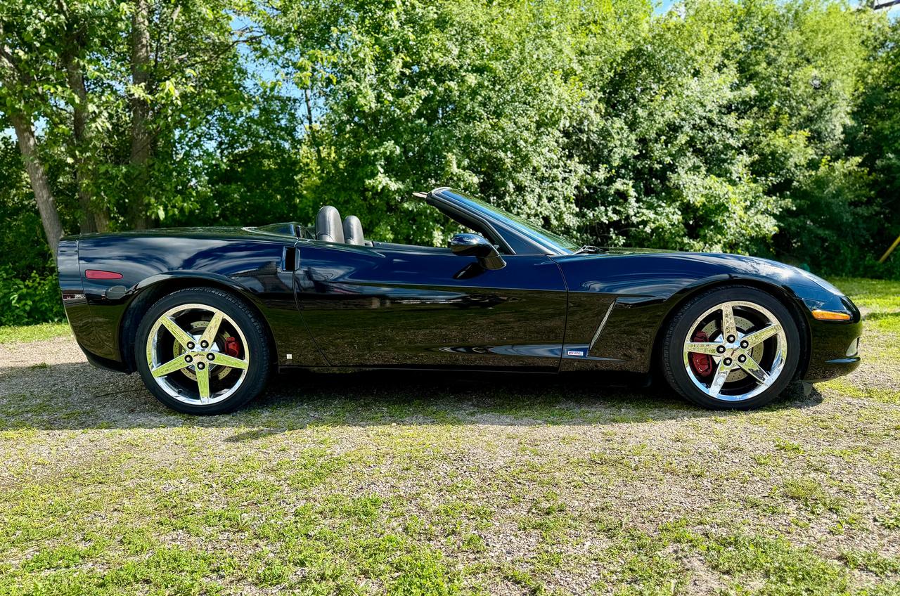 2008 Chevrolet Corvette Convertible LS3 3LT Clean Carfax | Magnetic Ride Photo