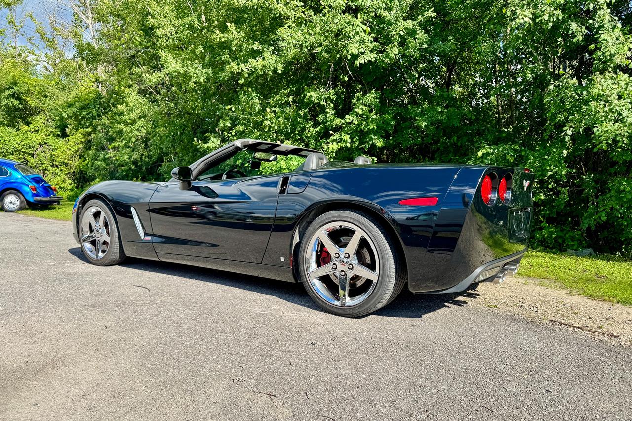 2008 Chevrolet Corvette Convertible LS3 3LT Clean Carfax | Magnetic Ride Photo