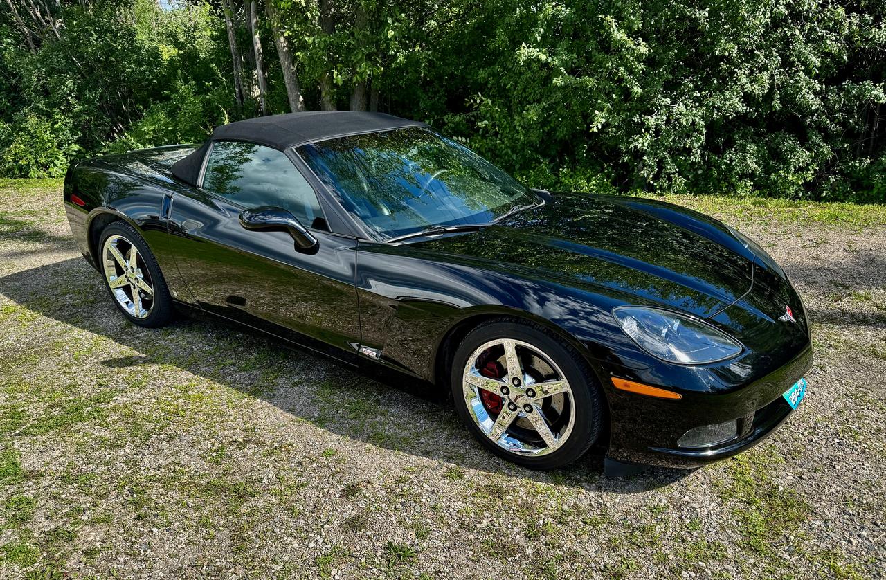 2008 Chevrolet Corvette Convertible LS3 3LT Clean Carfax | Magnetic Ride Photo