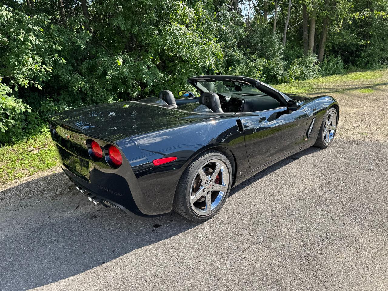 2008 Chevrolet Corvette Convertible LS3 3LT Clean Carfax | Magnetic Ride Photo