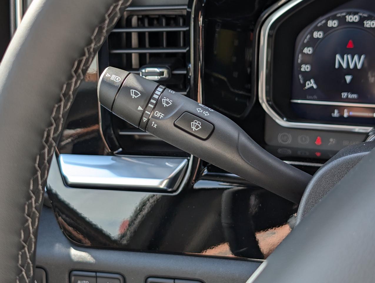 2025 Chevrolet SILVERADO 2500HD LT Photo