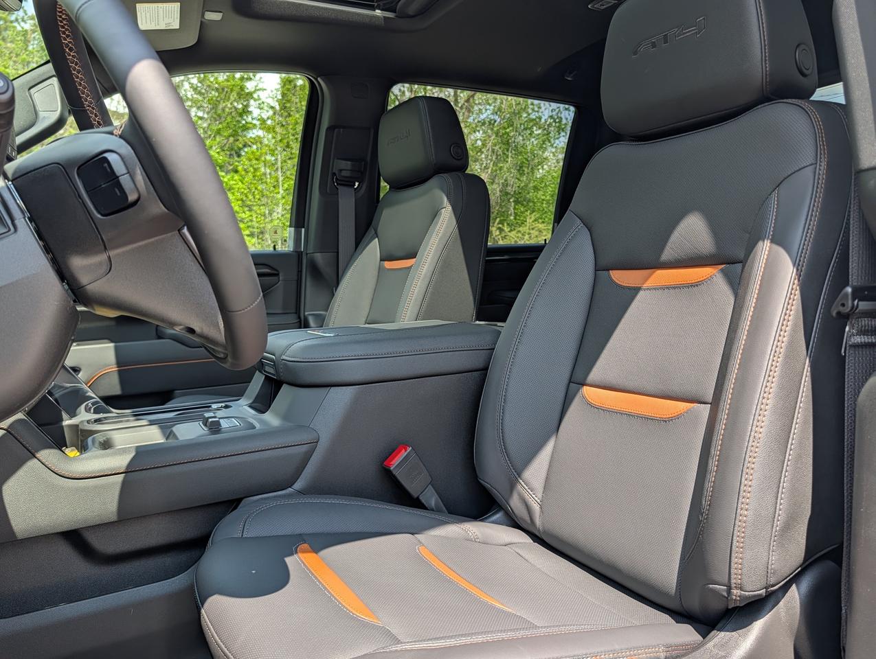 2026 GMC SIERRA 2500HD AT4 Photo