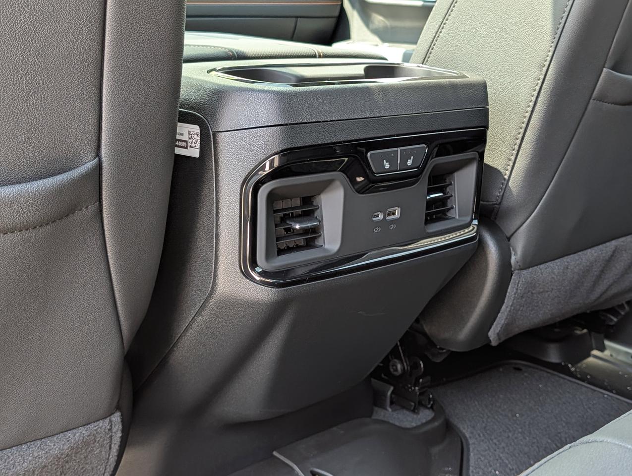 2026 GMC SIERRA 2500HD AT4 Photo