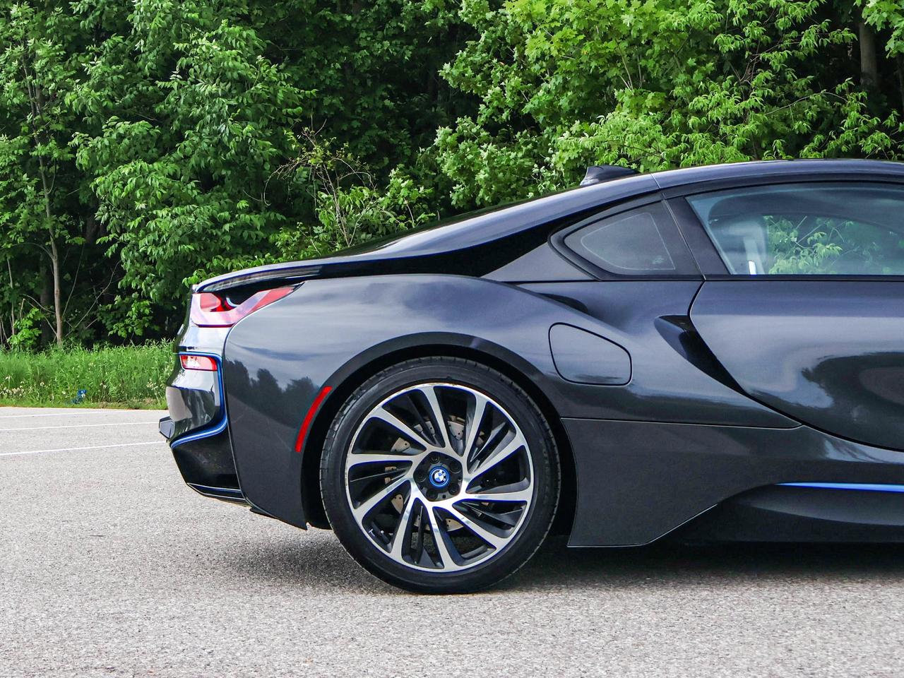 2015 BMW i8  Photo