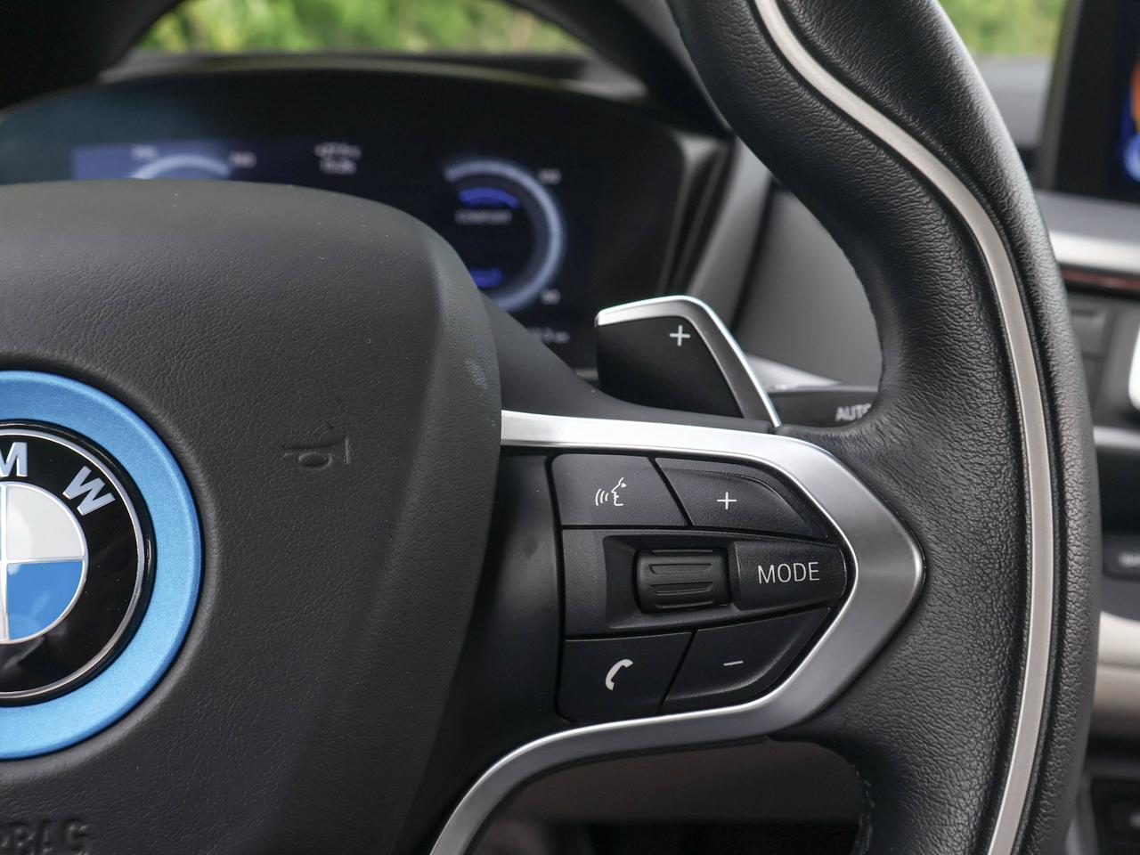 2015 BMW i8  Photo