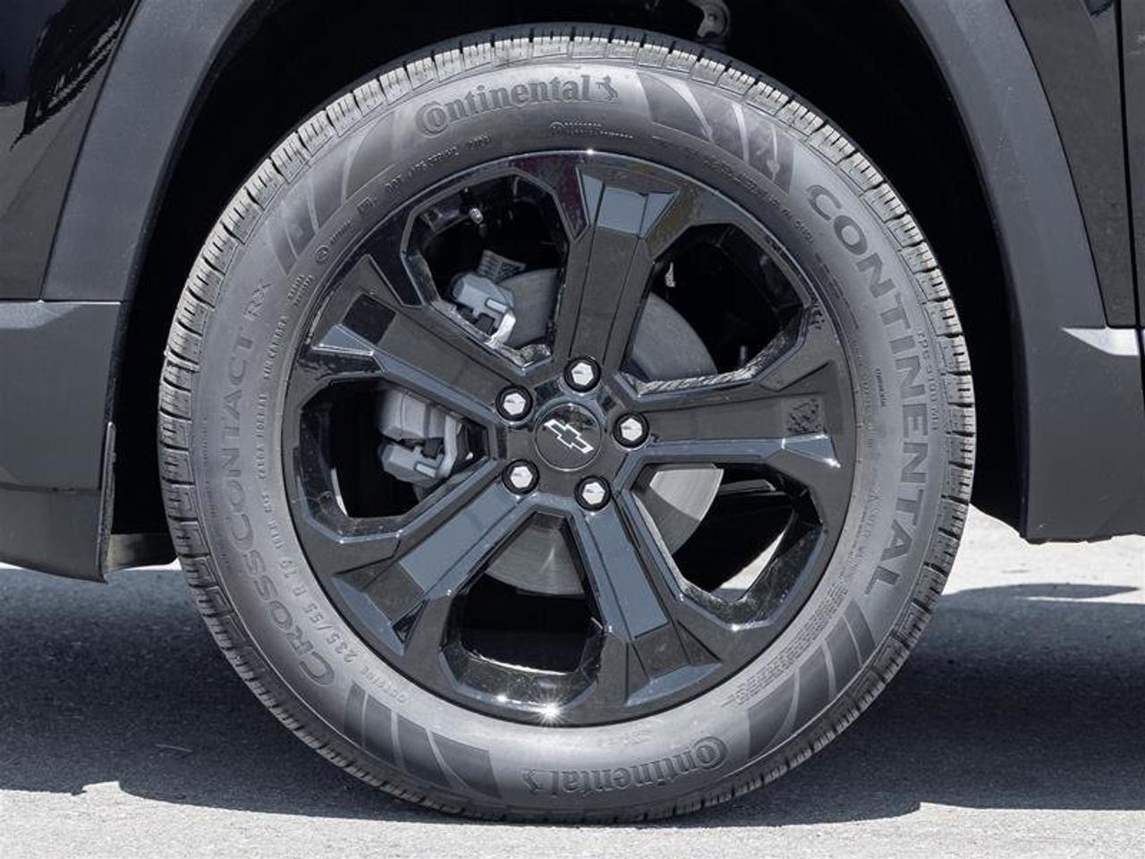 2027 Chevrolet Equinox LT Photo3