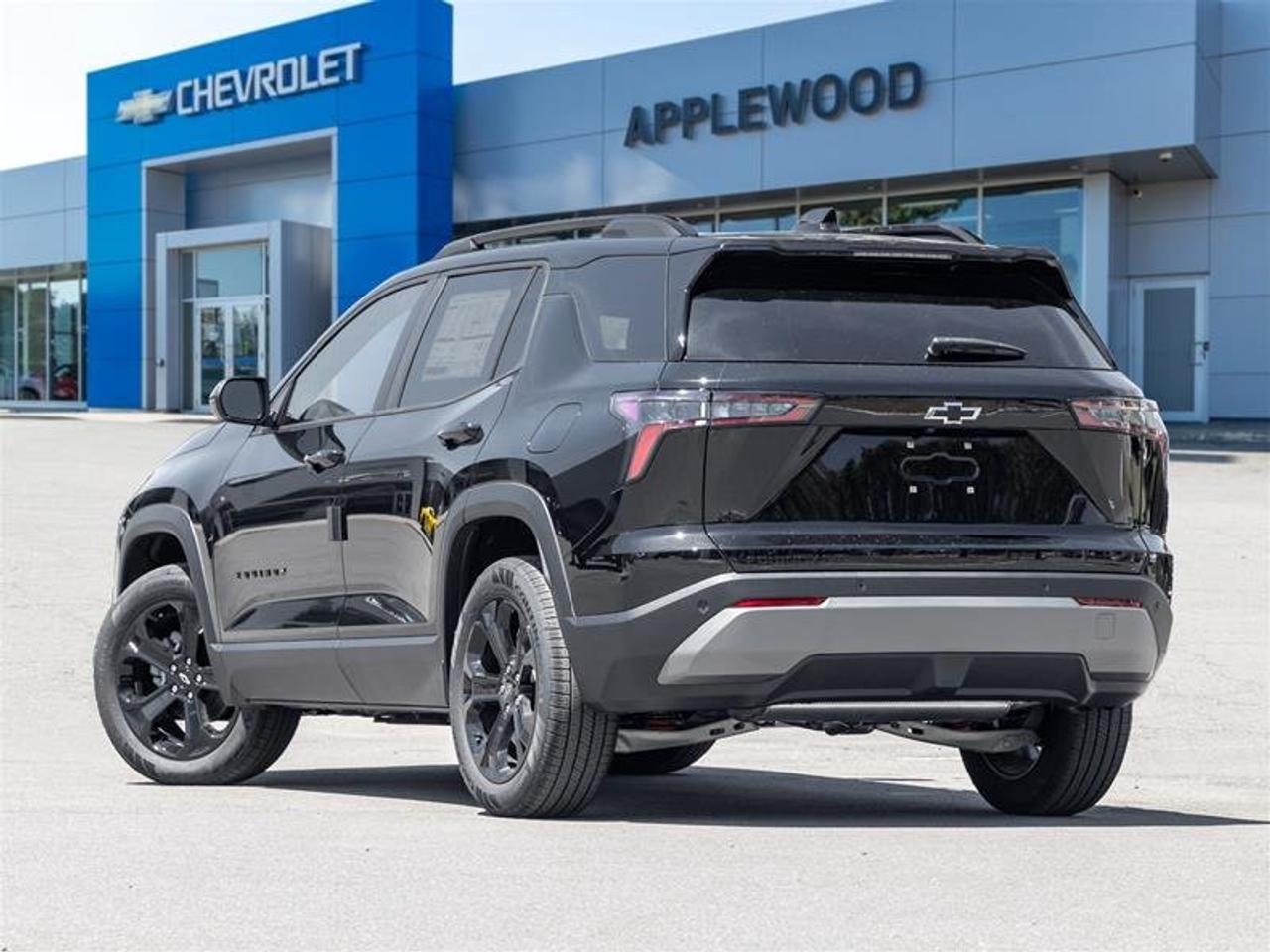 2027 Chevrolet Equinox LT Photo4