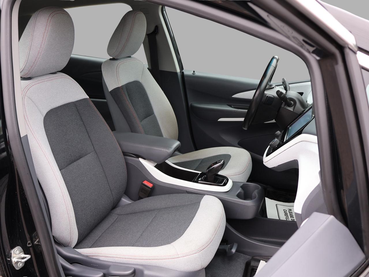 2019 Chevrolet Bolt EV LT CERTIFIED *ACCIDENT FREE* CAMERA BLUETOOTH HEATED SEATS CRUISE ALLOYS Photo