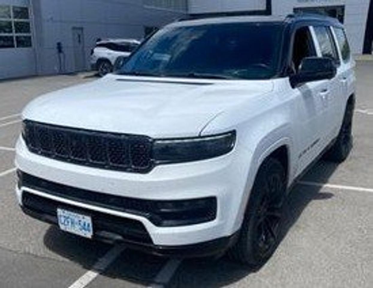 2023 Jeep Grand Wagoneer Series II 4x4 Photo