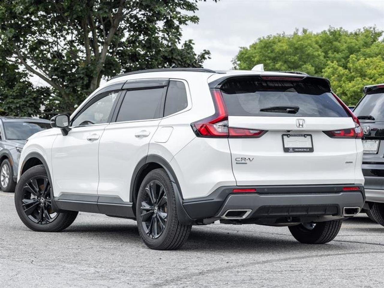2025 Honda CR-V Hybrid Touring AWD Photo4