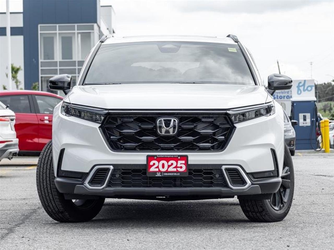 2025 Honda CR-V Hybrid Touring AWD Photo