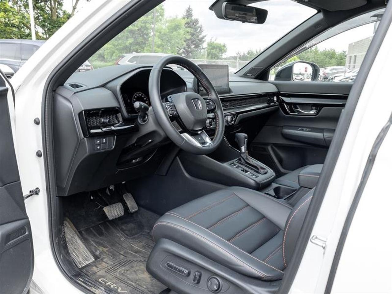 2025 Honda CR-V Hybrid Touring AWD Photo