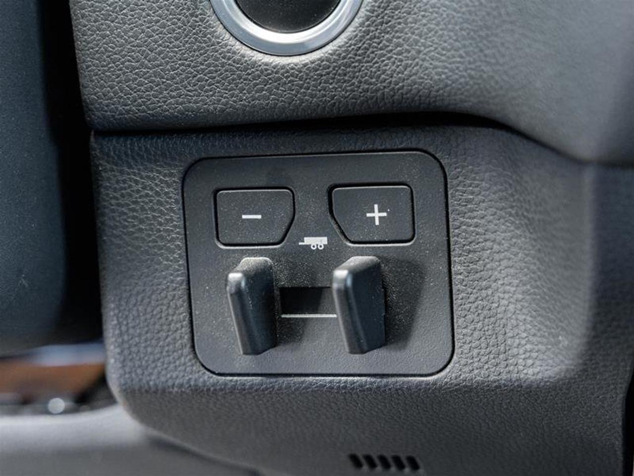 2022 Toyota Tundra 4X4 Tundra CrewMax Limited Pano Sunroof| Heated/Vented Front Seats| Backup Cam| Navi| Limited Photo