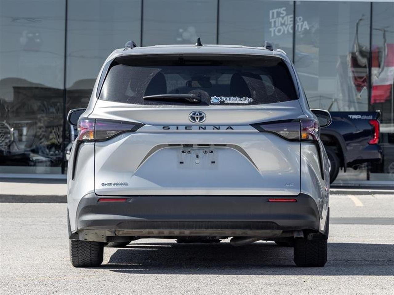 2025 Toyota Sienna Hybrid Sienna LE AWD 8-Pass Heated Front Seats| Backup Camera| Navi| Tri-Zone Climate| LE| AWD Photo