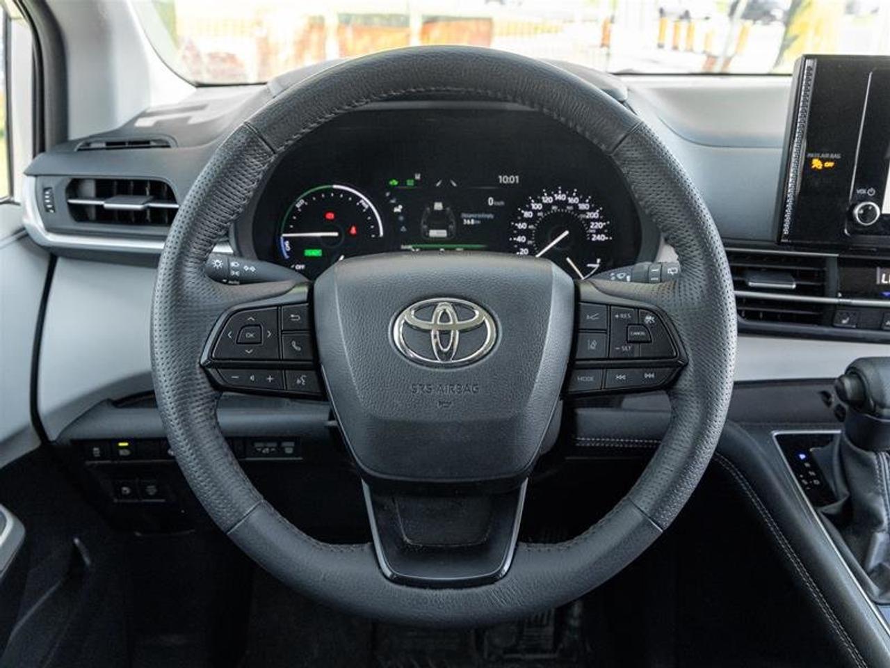 2025 Toyota Sienna Hybrid Sienna LE AWD 8-Pass Heated Front Seats| Backup Camera| Navi| Tri-Zone Climate| LE| AWD Photo