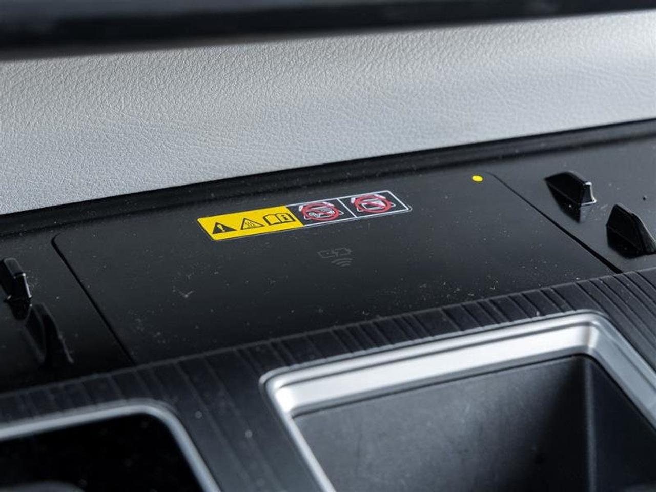 2025 Toyota Sienna Hybrid Sienna LE AWD 8-Pass Heated Front Seats| Backup Camera| Navi| Tri-Zone Climate| LE| AWD Photo