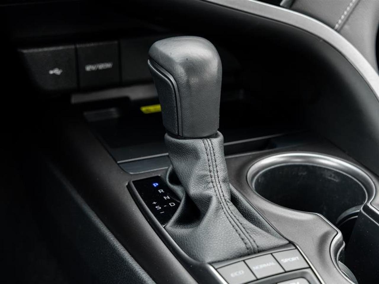 2023 Toyota Camry Hybrid SE Sunroof | Backup Cam | Heated Seats | Hybrid | SE Photo