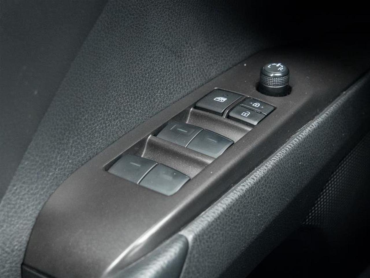 2023 Toyota Camry Hybrid SE Sunroof | Backup Cam | Heated Seats | Hybrid | SE Photo