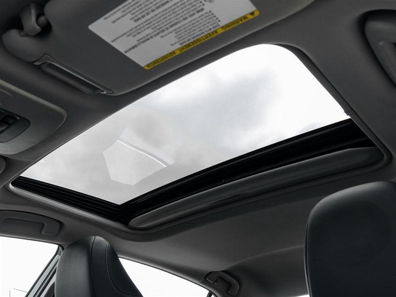 2023 Toyota Camry Hybrid SE Sunroof | Backup Cam | Heated Seats | Hybrid | SE Photo
