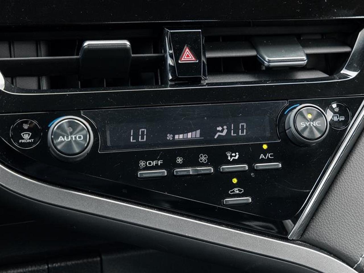 2023 Toyota Camry Hybrid SE Sunroof | Backup Cam | Heated Seats | Hybrid | SE Photo