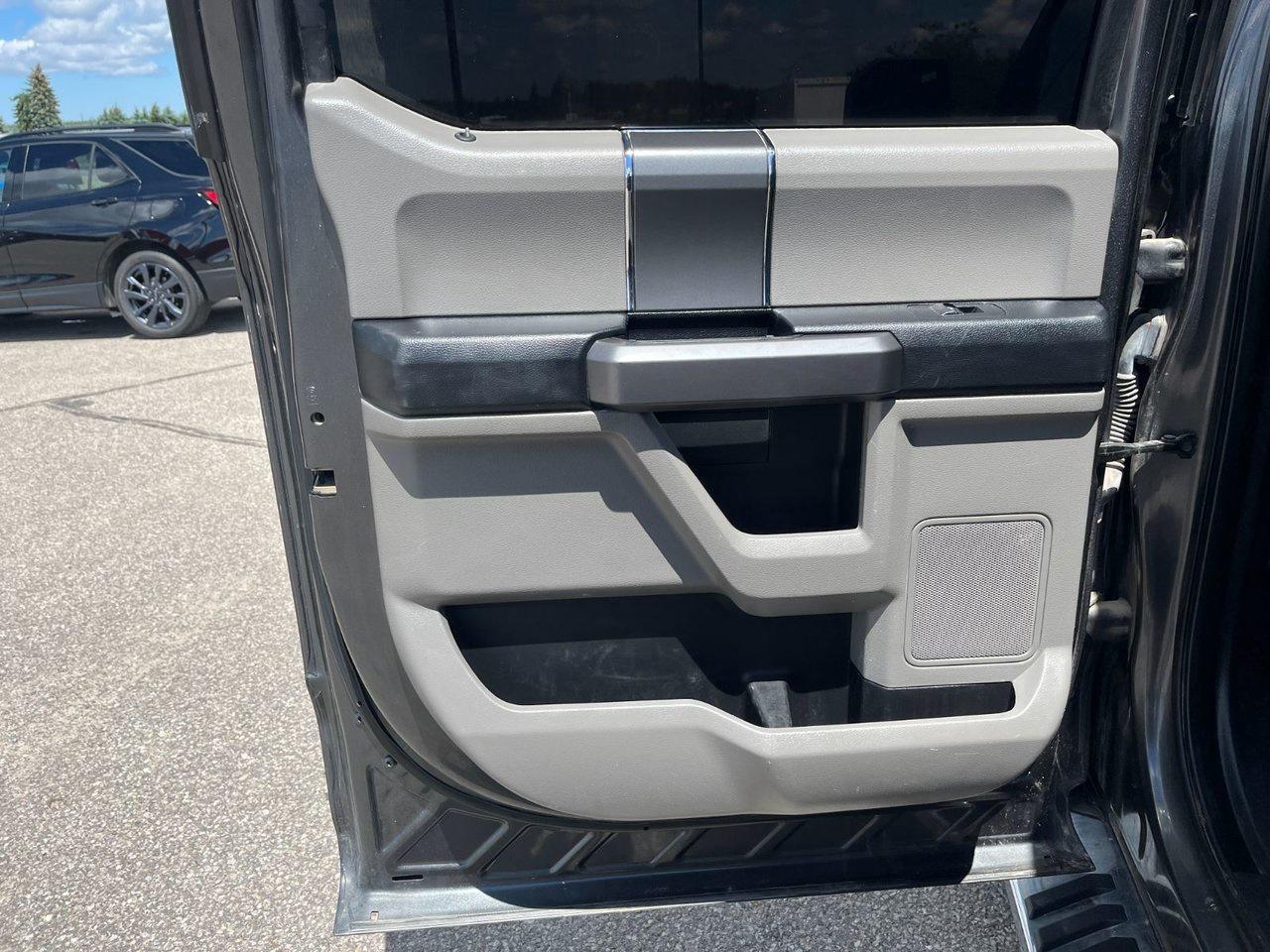 2020 Ford F-150 XLT 4WD SuperCrew 6.5' Box Photo