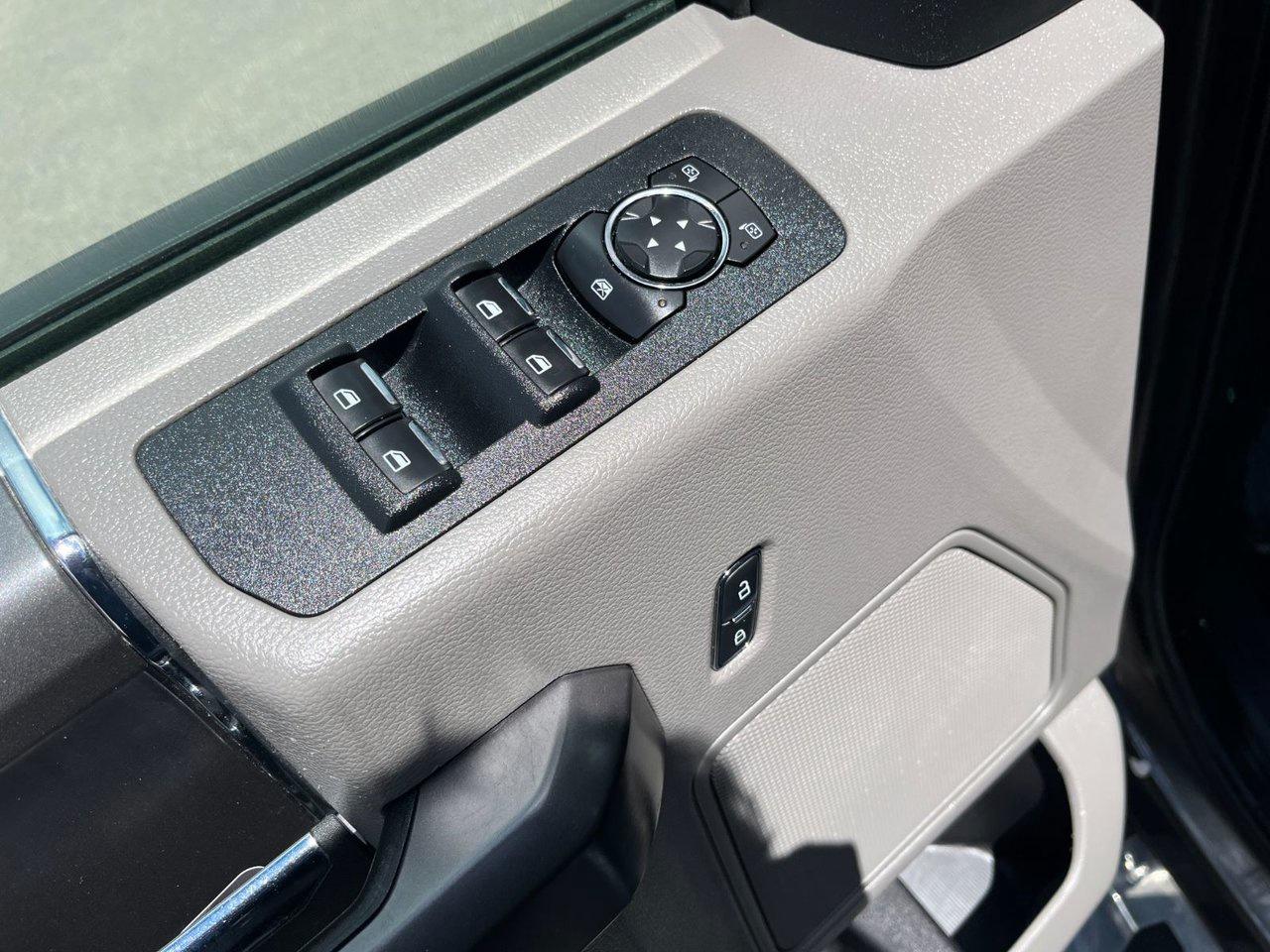 2020 Ford F-150 XLT 4WD SuperCrew 6.5' Box Photo