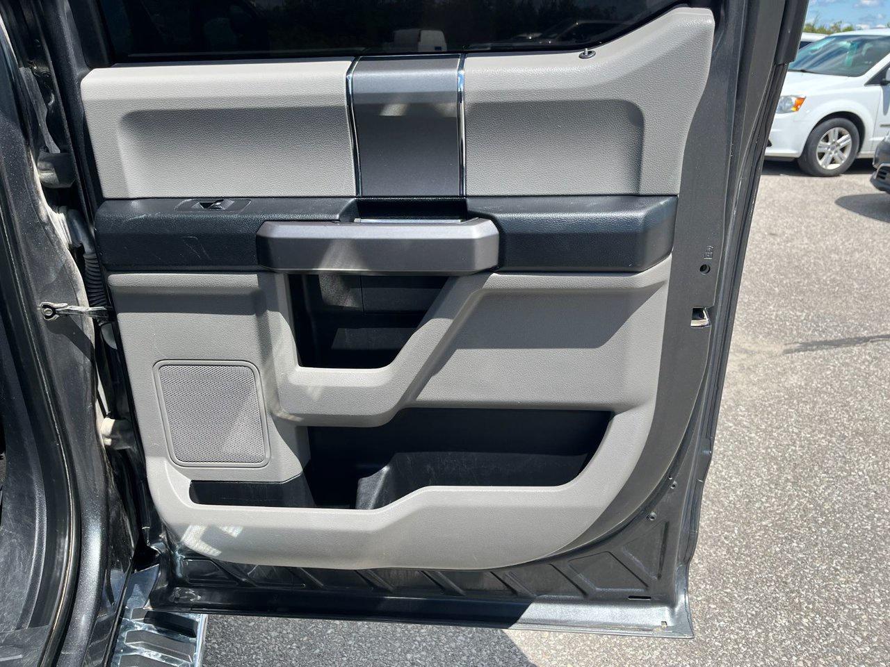 2020 Ford F-150 XLT 4WD SuperCrew 6.5' Box Photo